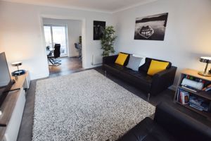 Lounge- click for photo gallery